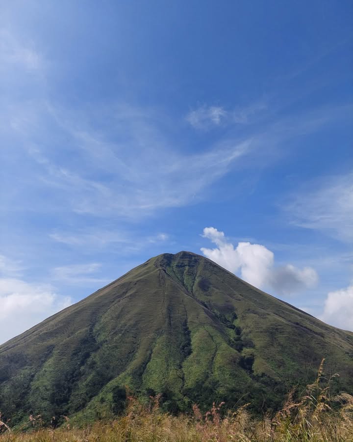 Gunung Penanggungan, salah satu gunung di Mojokerto